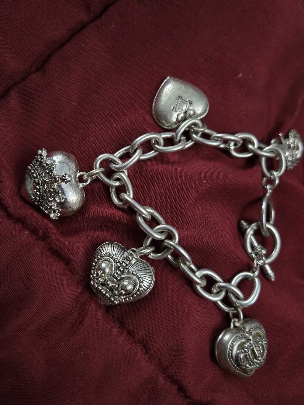 Silver Heart Queen Charm Bracelet - Picture 2 of 2